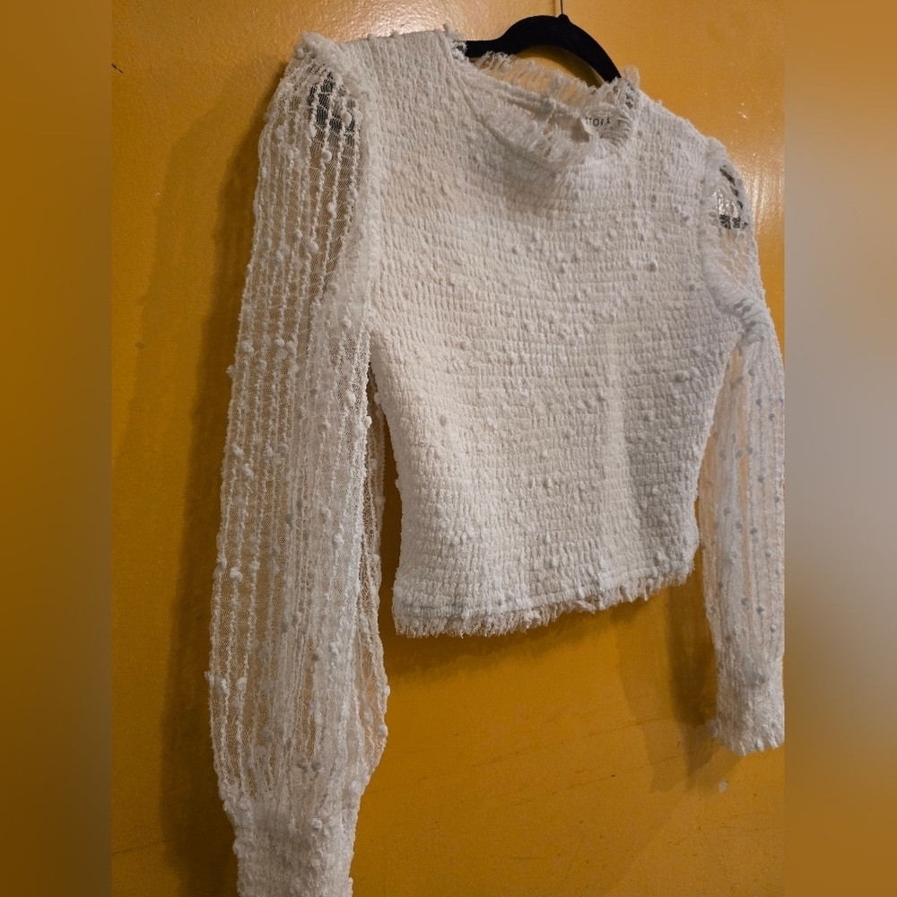 Storia White Textured Blouse